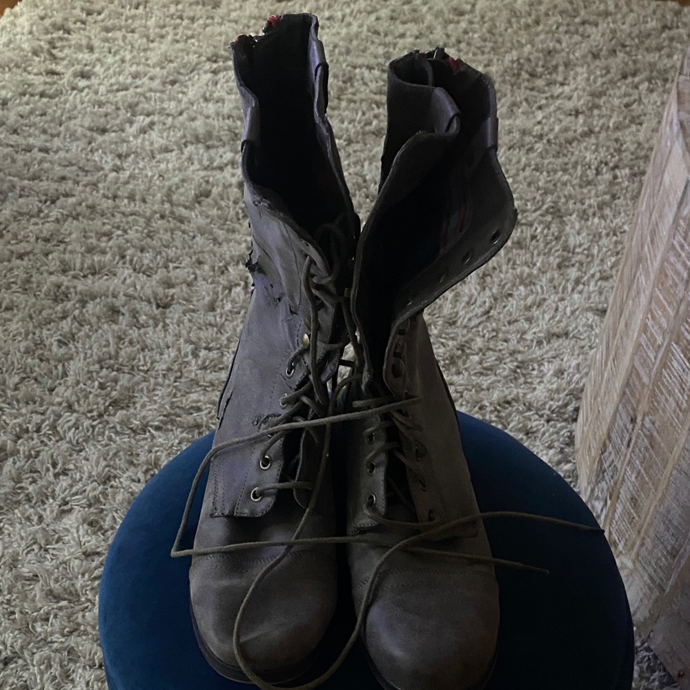 Stylish Gray Lace-Up Women's Boots